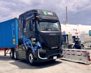 Nikola Trucks, hydrogen fuel cell based truck (FCEVs)